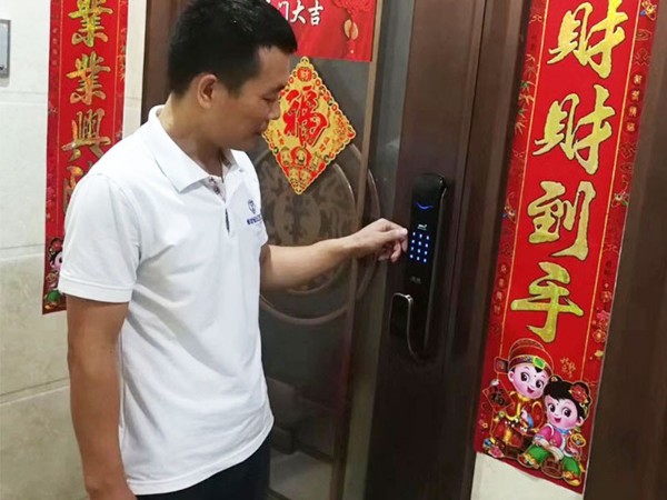 指紋密碼鎖哪個品牌好？