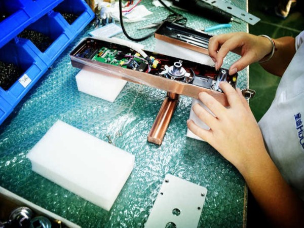 為什么有的人不喜歡指紋鎖？指紋鎖廠家有什么對策？